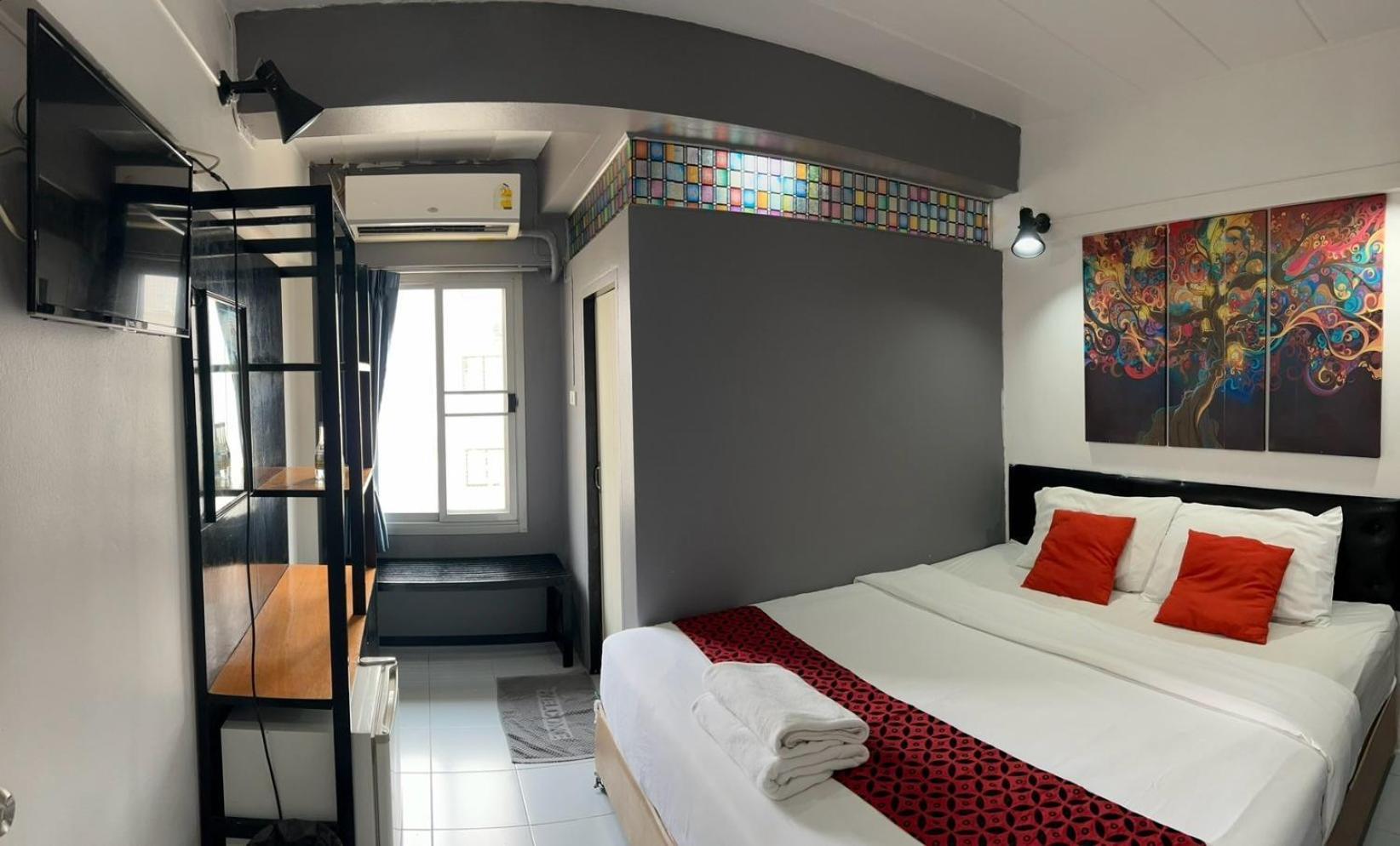 Casa Picasso Hotel - SHA Plus Certified Bangkok Exterior foto